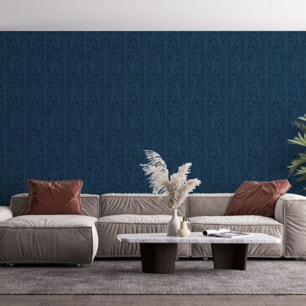 Papier Peint Arabesque Volutea Bleu Hussard — Ambiance 1